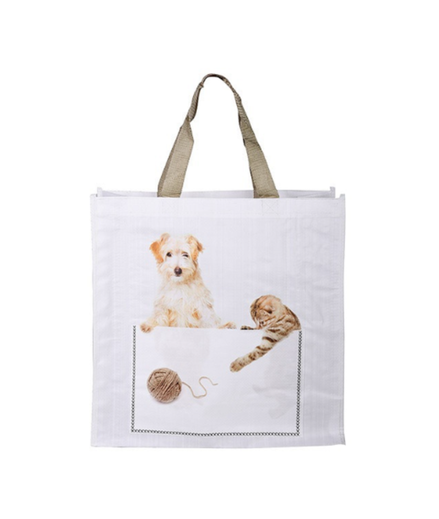 Shopping pose med hund og kat