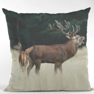 Pyntepude med print af Kronhjort 50x50 cm.